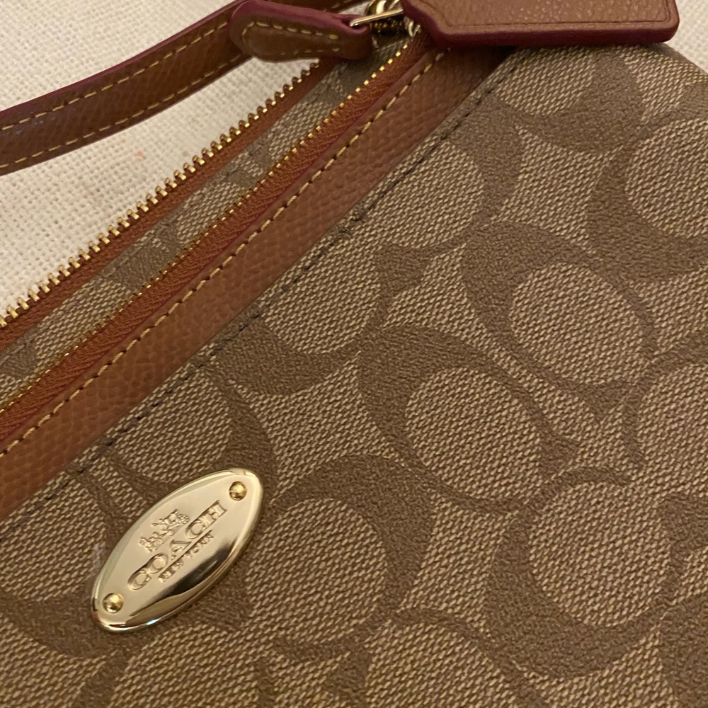 Coach Crossbody bag - Picture 7 of 9